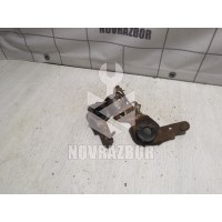 Кронштейн радиатора Mazda 626 (GE) 1992-1997