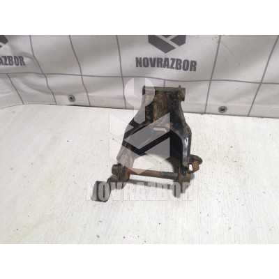 Кронштейн двигателя Mazda 626 (GE) 1992-1997 Кронштейн двигателя Mazda 626 (GE) 1992-1997