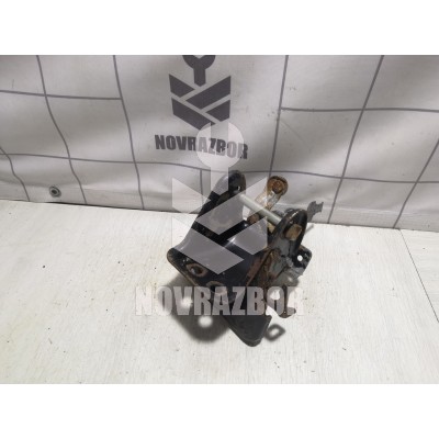 Кронштейн опоры двигателя Mazda 626 (GE) 1992-1997 Кронштейн опоры двигателя Mazda 626 (GE) 1992-1997