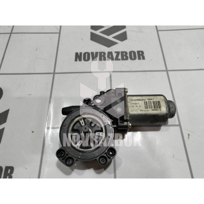 Моторчик стеклоподъемника Renault Clio 3 2005-2012 Моторчик стеклоподъемника Renault Clio 3 2005-2012