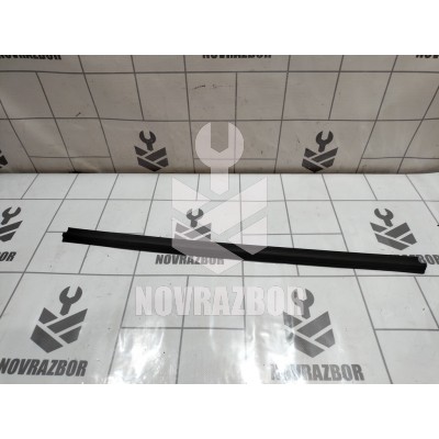 Уплотнитель стекла двери Ford Focus 1 1998-2004 Уплотнитель стекла двери Ford Focus 1 1998-2004