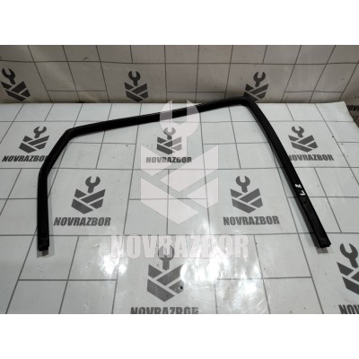 Уплотнитель стекла двери Ford Focus 1 1998-2004 Уплотнитель стекла двери Ford Focus 1 1998-2004