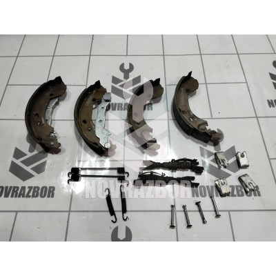 Колодки барабанные к-кт Renault Clio 3 2005-2012 Колодки барабанные к-кт Renault Clio 3 2005-2012