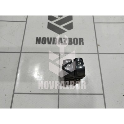 Блок управления стеклоподъемниками Renault Clio 3 2005-2012 Блок управления стеклоподъемниками Renault Clio 3 2005-2012