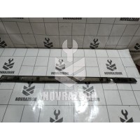 Молдинг передней правой двери Renault Clio 3  2005-2012