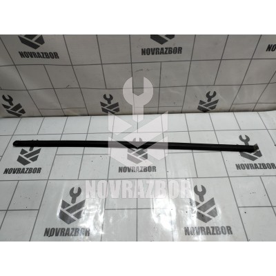 Молдинг стекла Renault Clio 3  2005-2012