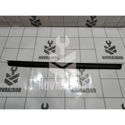 Накладка стекла переднего левого Fiat Albea 2003 + Накладка стекла переднего левого Fiat Albea 2003 +