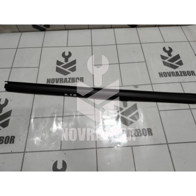 Накладка стекла заднего правого Fiat Albea 2003 +