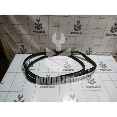 Уплотнитель двери LADA VESTA 15-19