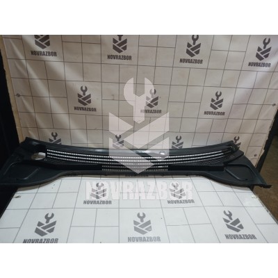 Решетка стеклоочистителя LADA VESTA 15-19 Решетка стеклоочистителя LADA VESTA 15-19