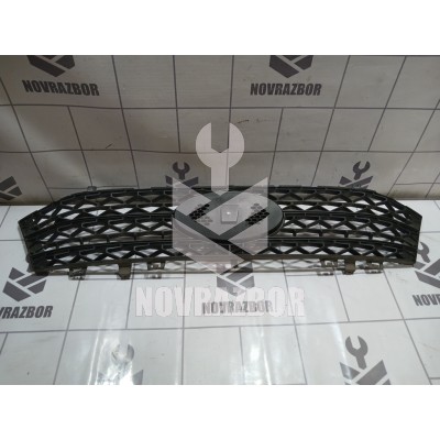 Решетка в бампер центральная LADA VESTA 15-19 Решетка в бампер центральная LADA VESTA 15-19