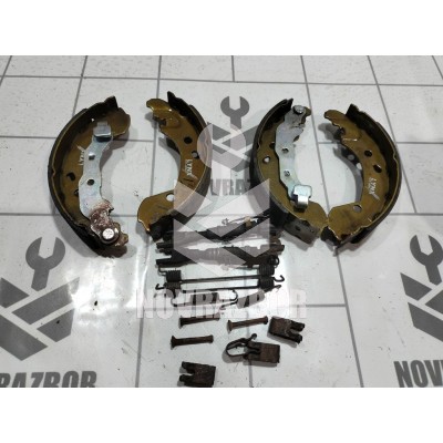 Колодки тормозные задние барабанные к-кт LADA VESTA 15-19 Колодки тормозные задние барабанные к-кт LADA VESTA 15-19