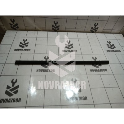 Уплотнитель стекла двери LADA VESTA 15-19 Уплотнитель стекла двери LADA VESTA 15-19