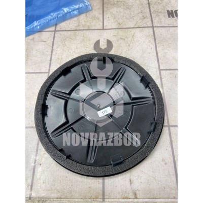 Крышка LADA VESTA 15-19 Крышка LADA VESTA 15-19