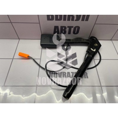 Ответная часть ремня безопасности Ford Focus 1 1998-2004 Ответная часть ремня безопасности Ford Focus 1 1998-2004