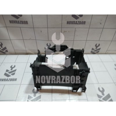 Крепление АКБ (корпус/подставка) Renault Clio 3  2005-2012
