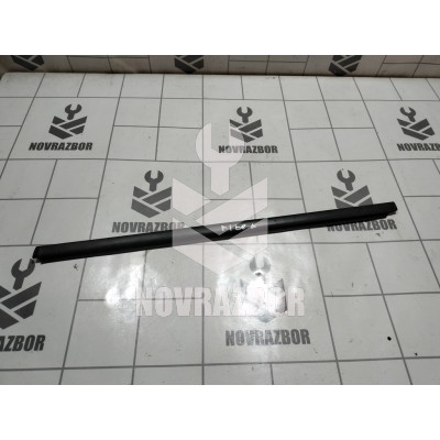 Уплотнитель стекла двери Fiat Albea 2003 +