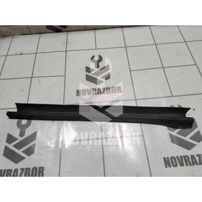 Уплотнитель стекла двери Ford Transit FA 2000-2006 Уплотнитель стекла двери Ford Transit FA 2000-2006