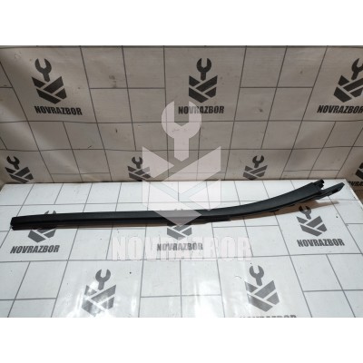 Молдинг лобового стекла Renault Clio 3 2005-2012 Молдинг лобового стекла Renault Clio 3 2005-2012