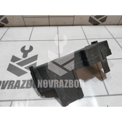 Крышка блока предохранителей Renault Clio 3 2005-2012 Крышка блока предохранителей Renault Clio 3 2005-2012