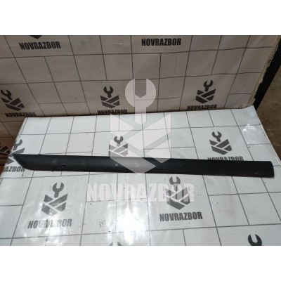 Молдинг передней левой двери Ford Focus 1 1998-2004 Молдинг передней левой двери Ford Focus 1 1998-2004