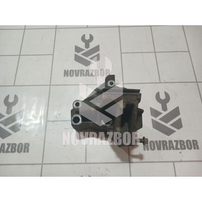 Кронштейн генератора Ford Focus 1 1998-2004