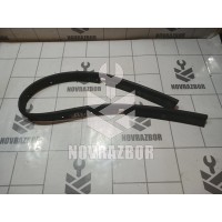 Уплотнитель капота Fiat Albea 2003 +