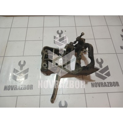 Кронштейн гидроусилителя Fiat Albea 2003 + Кронштейн гидроусилителя Fiat Albea 2003 +