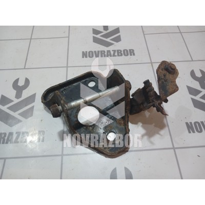 Кронштейн задней балки Fiat Albea 2003 + Кронштейн задней балки Fiat Albea 2003 +