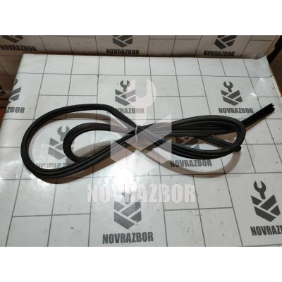Уплотнитель двери Volvo 440 1992-1994 Уплотнитель двери Volvo 440 1992-1994