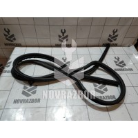 Уплотнитель двери Volvo 440 1992-1994