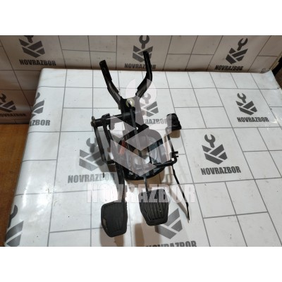 Блок педалей Volvo 440 1992-1994