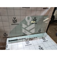 Стекло двери передней левой Volvo 440 1992-1994