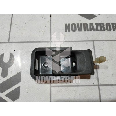 Ручка двери внутренняя правая Volvo 440 1992-1994 Ручка двери внутренняя правая Volvo 440 1992-1994