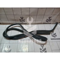 Уплотнитель двери Volvo 440 1992-1994