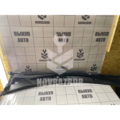 Решетка стеклоочистителя Nissan Almera N16 2000-2006