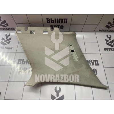 Обшивка стойки VW Golf 4 Bora 97-05