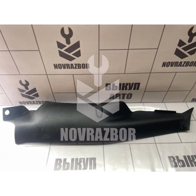 Обшивка стойки VW Golf 4 Bora 97-05