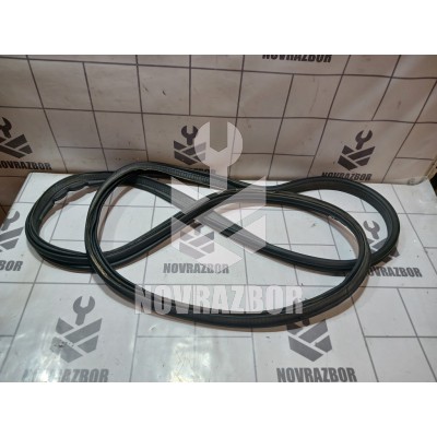 Уплотнитель Fiat Albea 2003 +