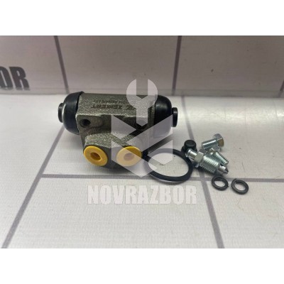 Цилиндр тормозной главный Ford Focus 1 1998-2004 Цилиндр тормозной главный Ford Focus 1 1998-2004