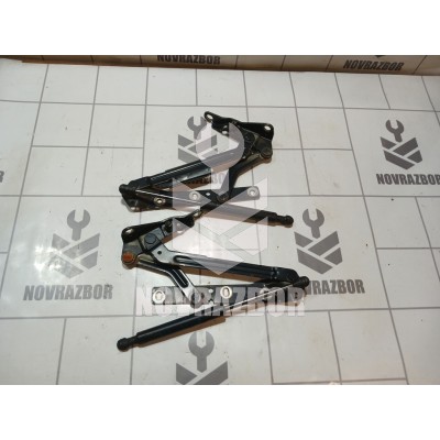 Петля крышки багажника Ford Focus 1 1998-2004