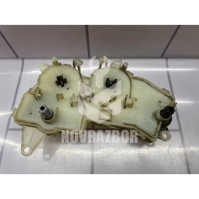 Моторчик заслонки отопителя Ford Focus 1 1998-2004