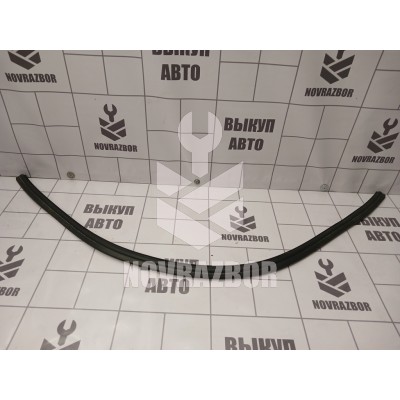 Уплотнитель Renault Logan 2005-2014