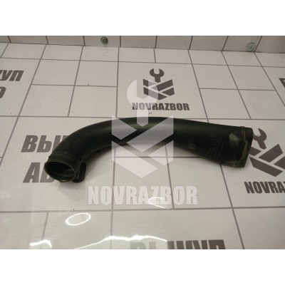 Патрубок воздушного фильтра Renault Logan 2005-2014