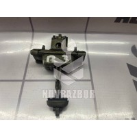 Ограничитель двери Ford Focus 1 1998-2004