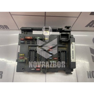 Блок предохранителей Peugeot 307 2001-2008