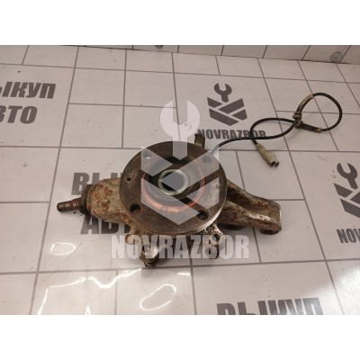 Кулак поворотный передний правый Peugeot 307 2001-2008 Кулак поворотный передний правый Peugeot 307 2001-2008