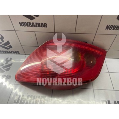 Фонарь задний правый Peugeot 307 2001-2008