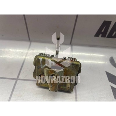 Ограничитель двери Peugeot 307 2001-2008 Ограничитель двери Peugeot 307 2001-2008