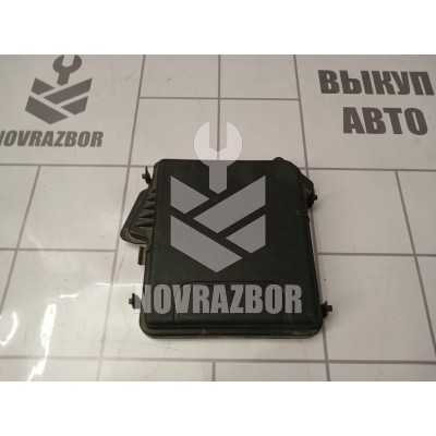 Крышка блока предохранителей Renault Megane 3 09-16